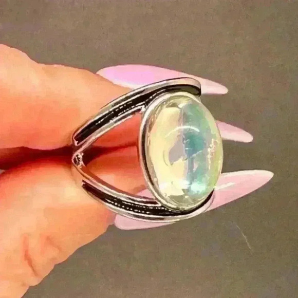 Boho Statement Ring -- Moonstone Ring -- Boho Fashion - Size 7 - Picture 2 of 3